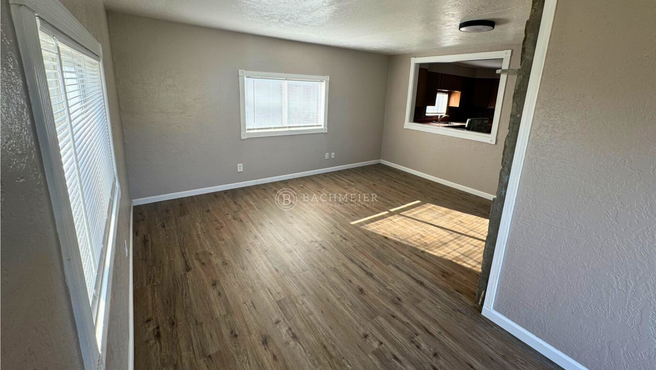 73225 Delphi Street - Photo 3 of 10