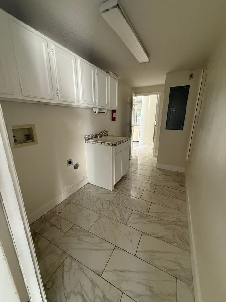 412 Soft Shadow Ln - Photo 3 of 34