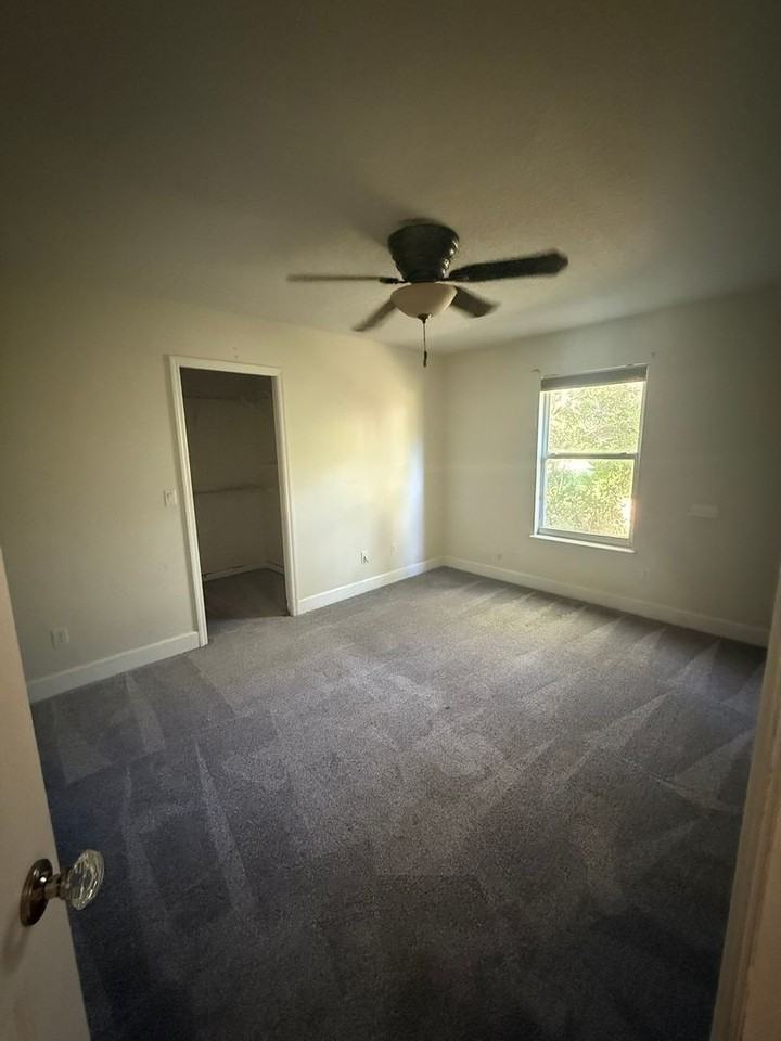 412 Soft Shadow Ln - Photo 5 of 34
