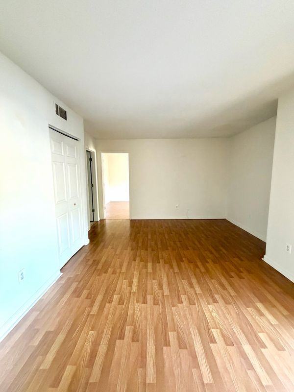 3595 Woodbriar Cir ##N - Photo 5 of 36