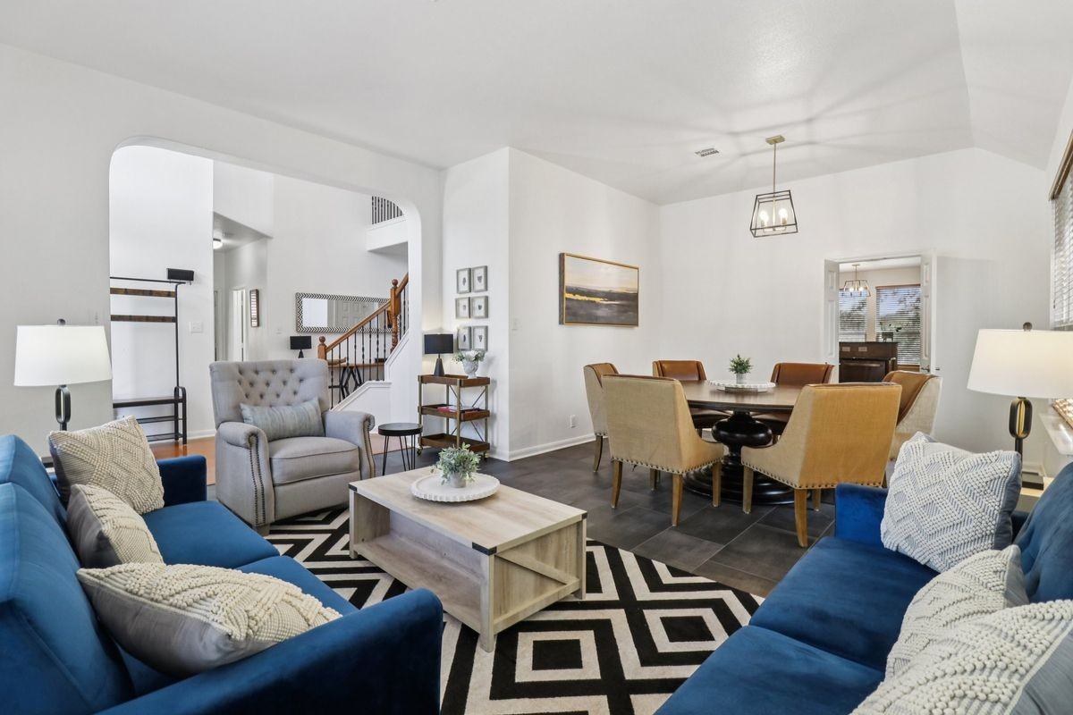 25218 Shinnecock Trl - Photo 3 of 8