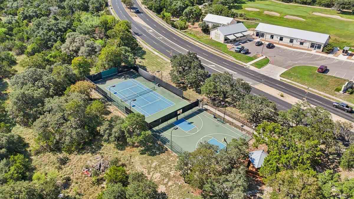 25218 Shinnecock Trl - Photo 7 of 8