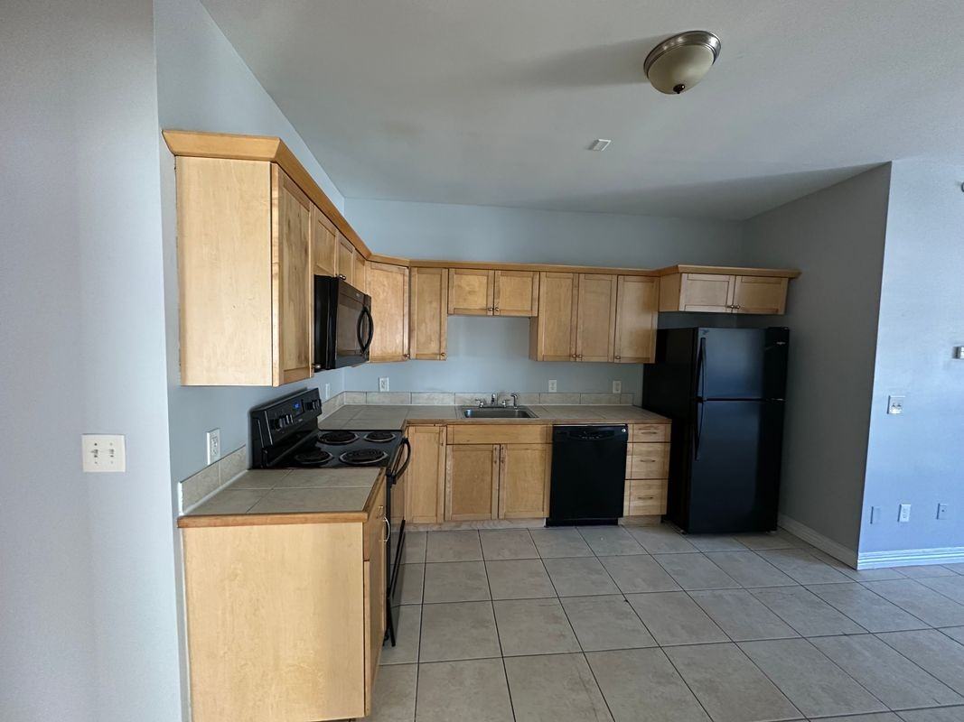 323 Concord St ##C - Photo 4 of 22