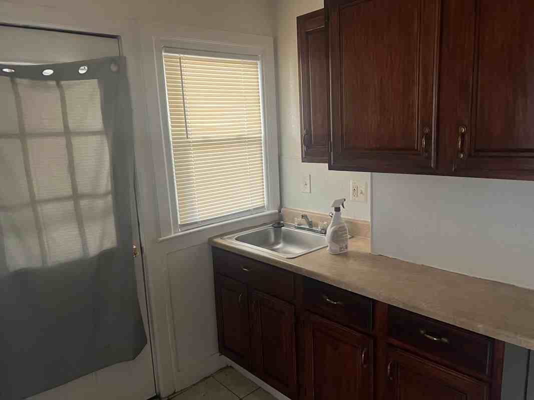 28 Mckinley St - Photo 4 of 8