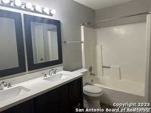 10015 Amber Field Dr - Photo 6 of 7