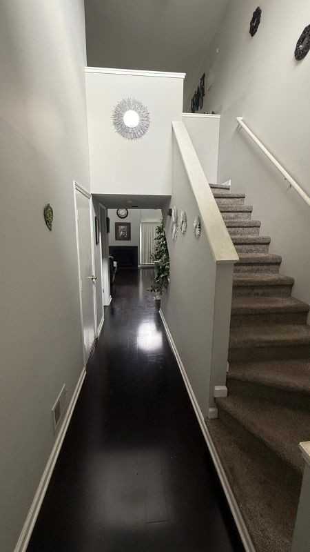 735 Hamilton Ct - Photo 2 of 35