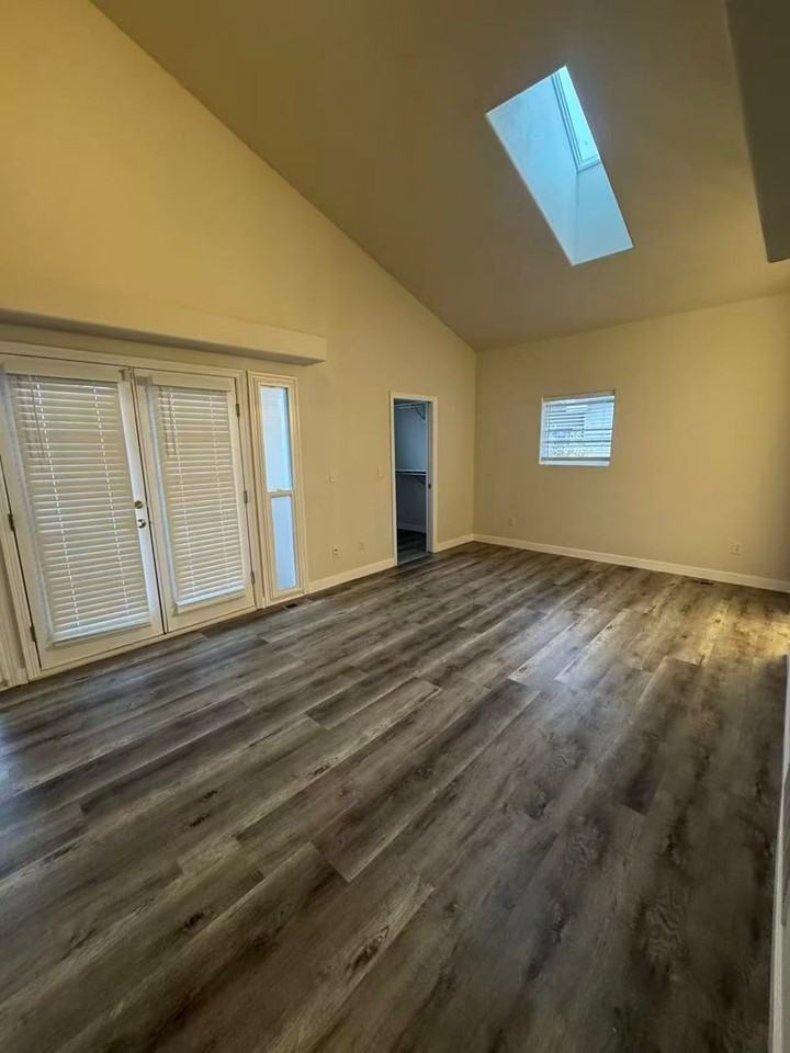 10544 E Jewell Ave - Photo 4 of 9