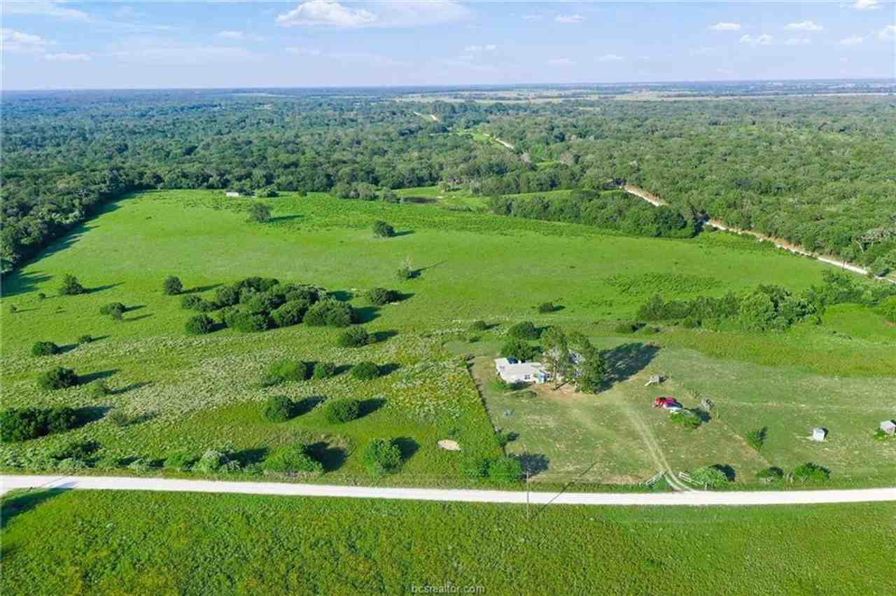 9776 Calhoun Road - Photo 3 of 43