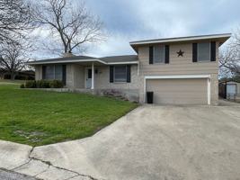 featured image of 12 Caprice Ln