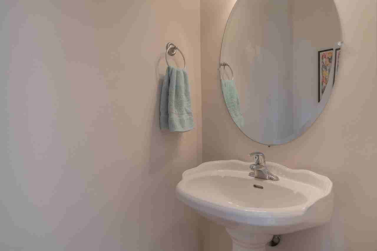 250 Sheliah Ct - Photo 5 of 20