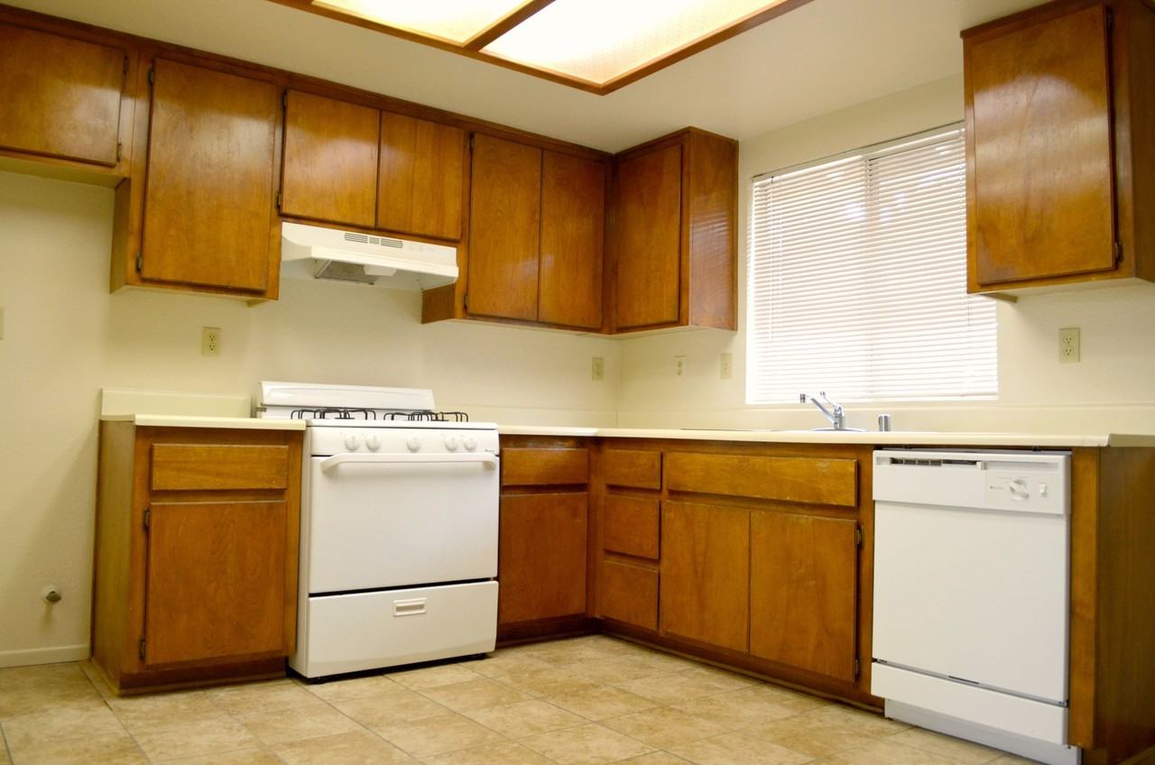 Desert Terrace - Photo 4 of 10