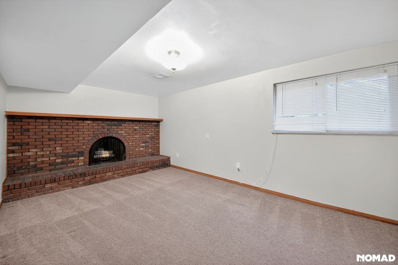13432 W Alaska Pl - Photo 2 of 32