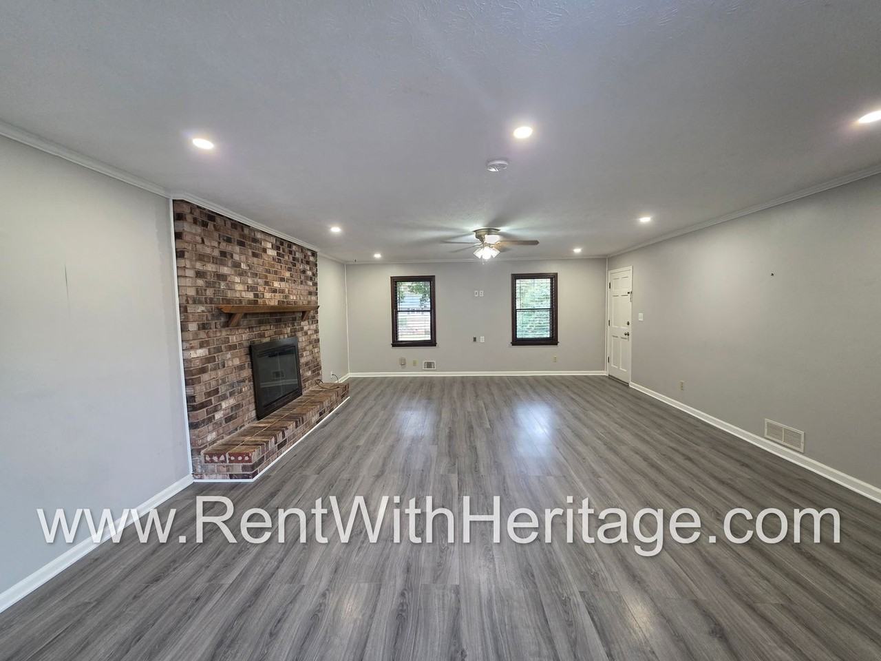 3320 Laura Way - Photo 7 of 50