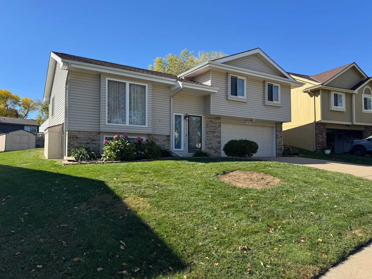 12957 Camden Ave - Photo 3 of 24