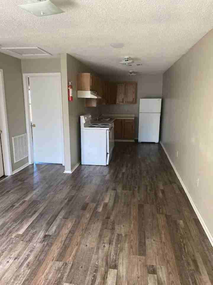 616 North Bayou Avenue #I - Photo 2 of 9