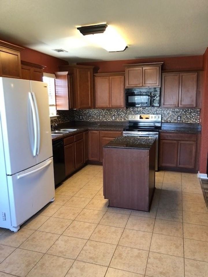 157 Durham Loop - Photo 5 of 18