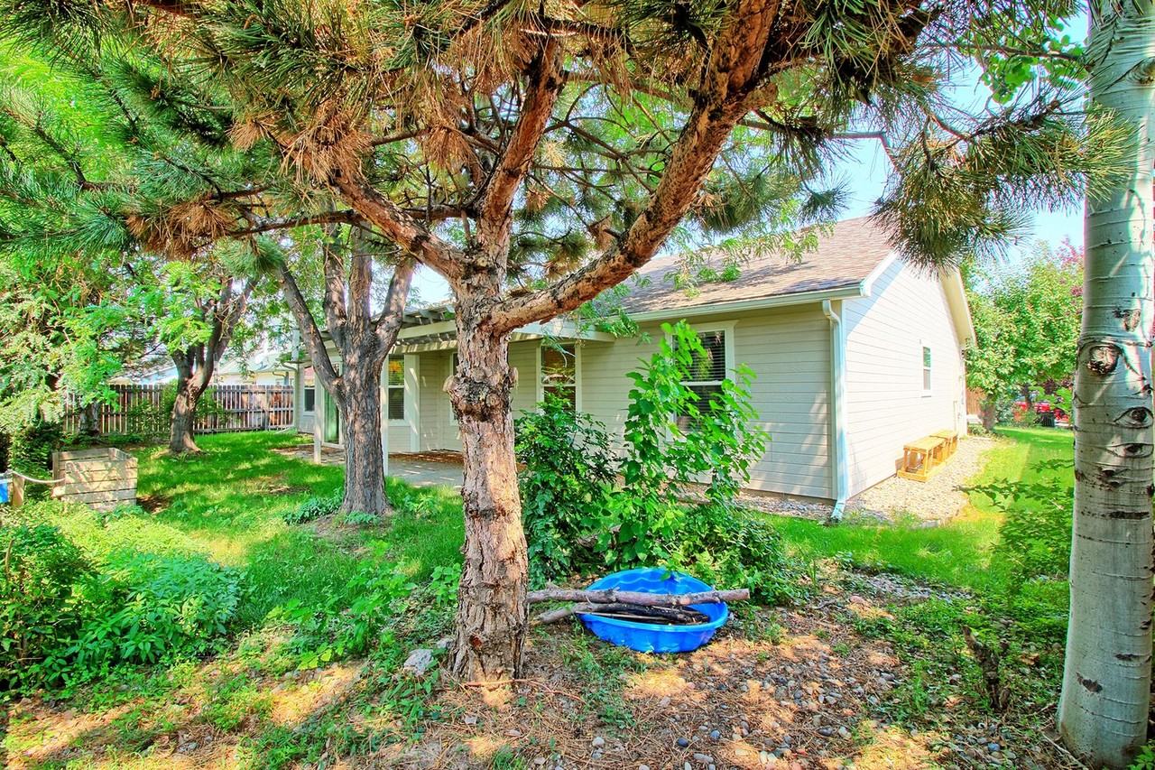 598 Garnet Drive - Photo 3 of 39