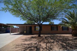 featured image of 7462 E Victoria Dr