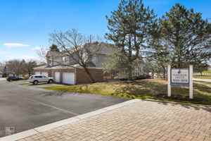 featured image of 1233 S Parkside Dr