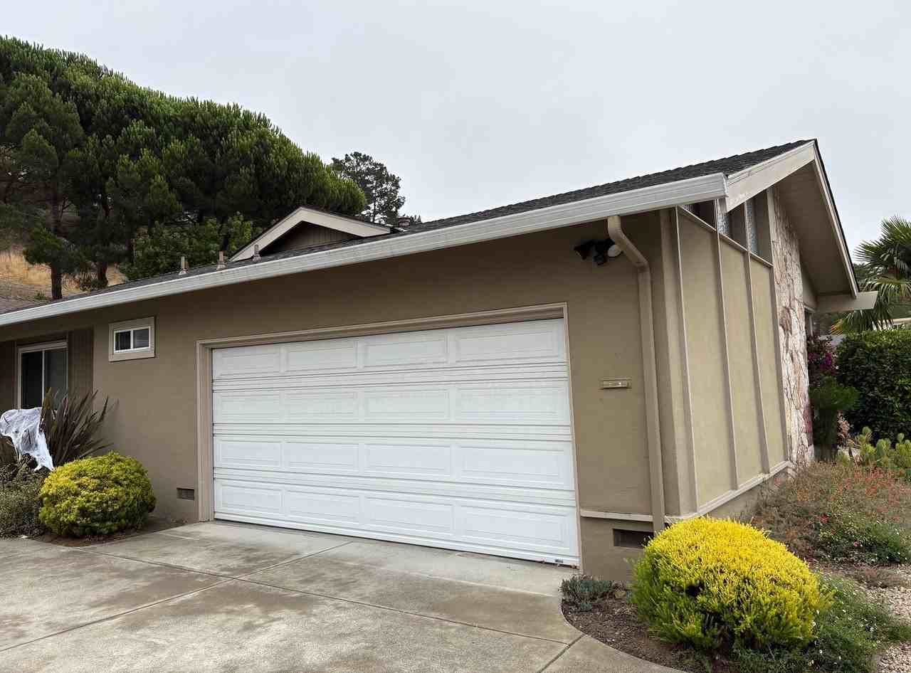 3307 Shasta Drive - Photo 2 of 9