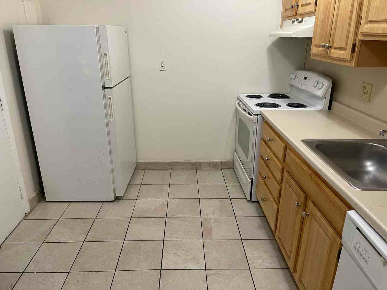 90 Gardner Street - Photo 7 of 7