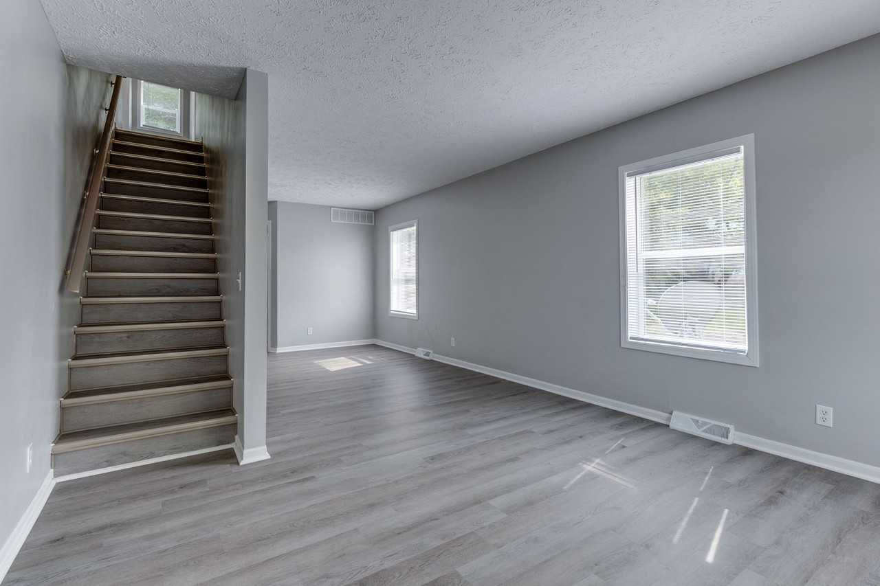 17 North Freeman Street - Photo 2 of 10