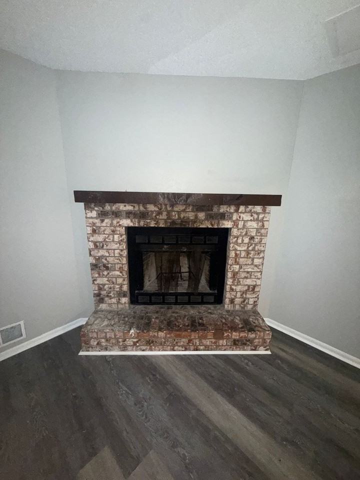 212 Ne Cedar Ct - Photo 6 of 11