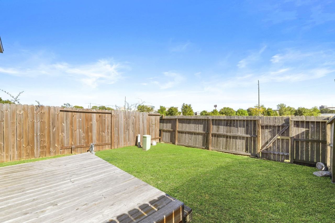 15875 Misty Loch Ln - Photo 2 of 40