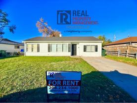 963 Everett Ave - Photo 1 of 1