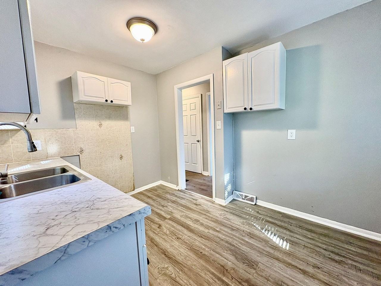 1317 North Kaley Street - Photo 4 of 15