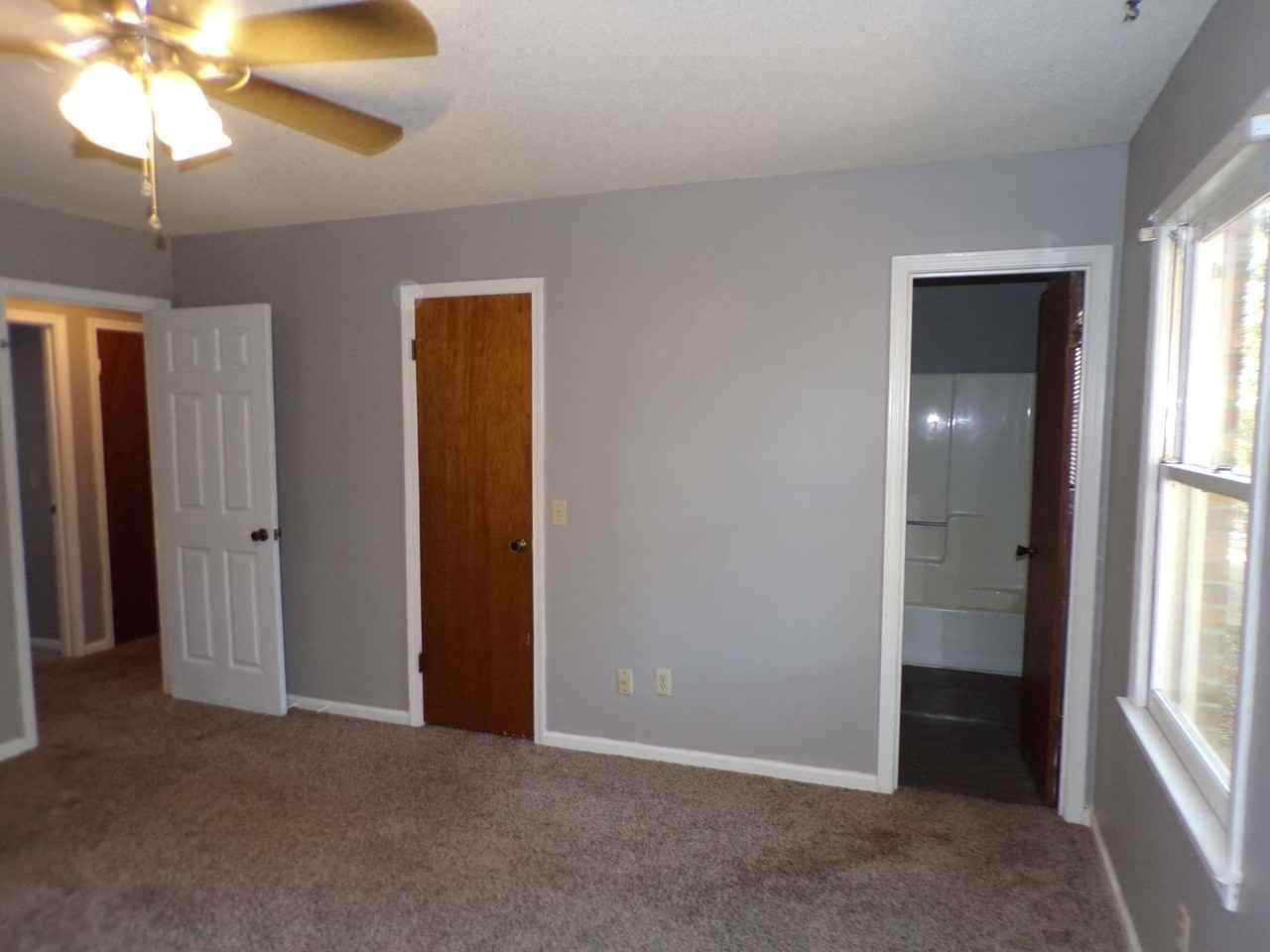 309 East Emerald Drive - Photo 6 of 7