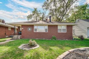 featured image of 7139 Forest Ave