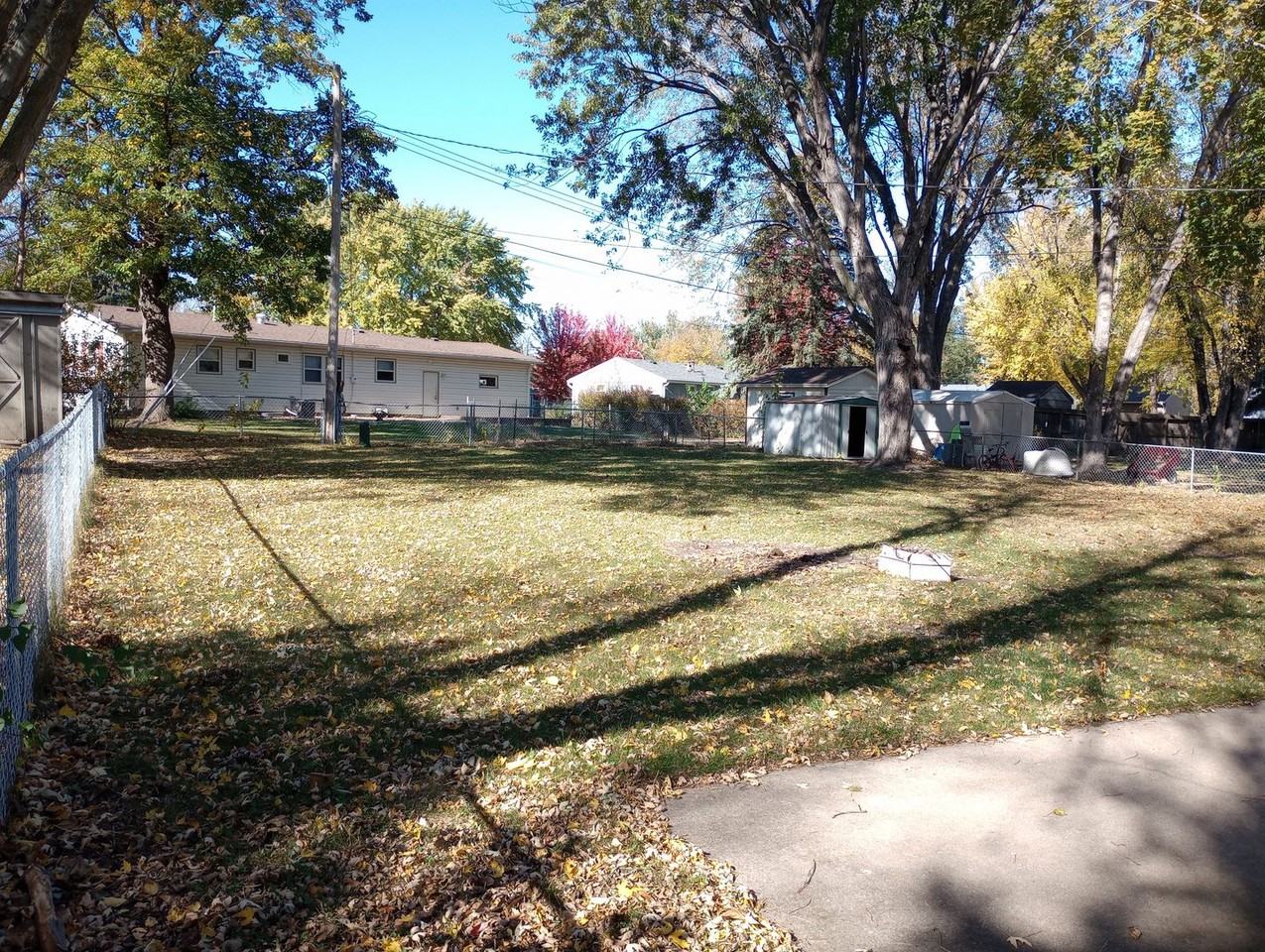 3705 S Fairhall Ave - Photo 2 of 22