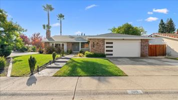 featured image of 1016 Woodglen Dr