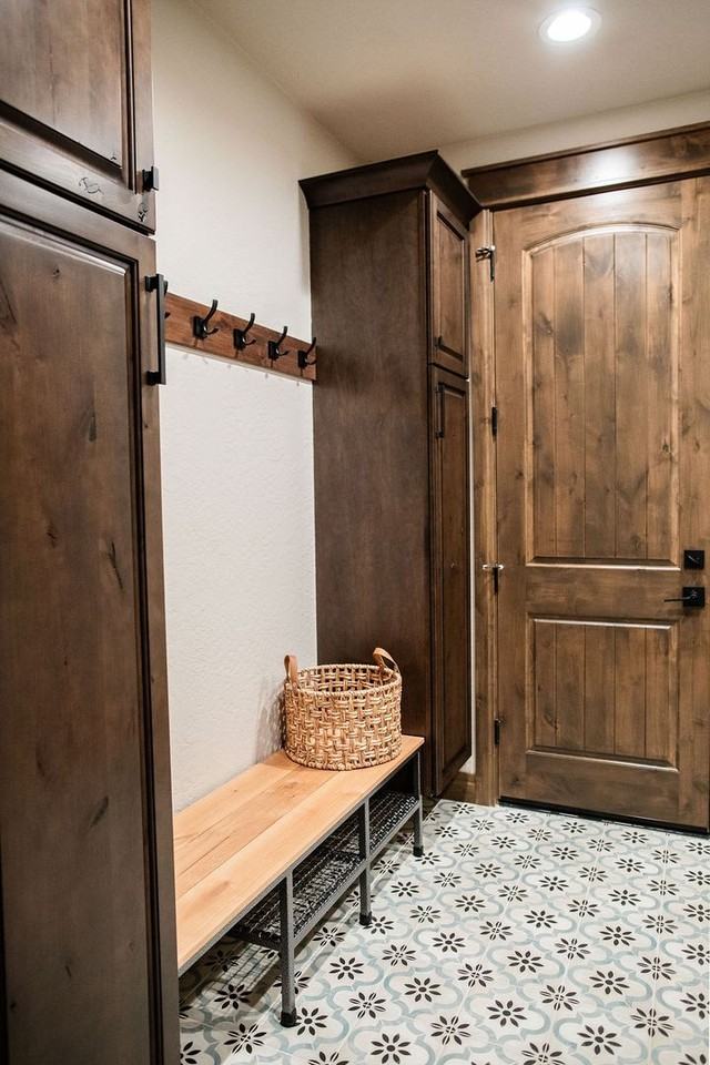 3370 S Walkup Dr - Photo 6 of 24