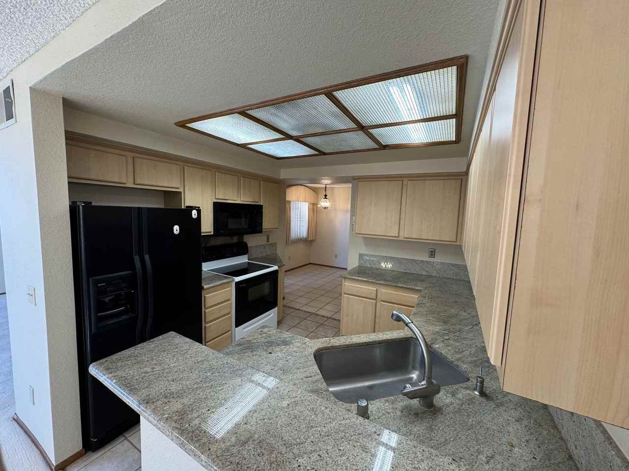 6146 Linford Ter - Photo 3 of 9