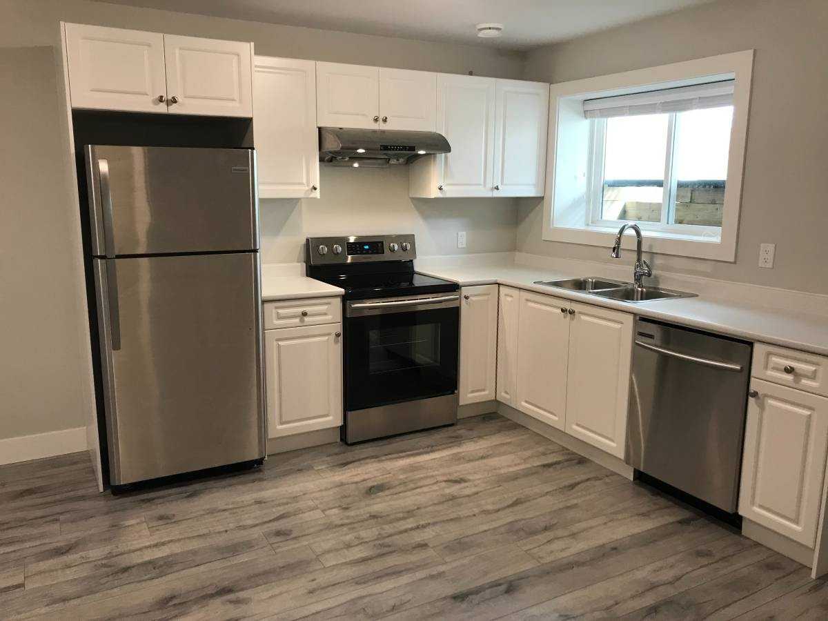 24292 101A Avenue - Photo 2 of 22