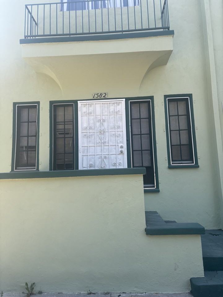 1582 West 29th Street #1 - Photo 2 of 10