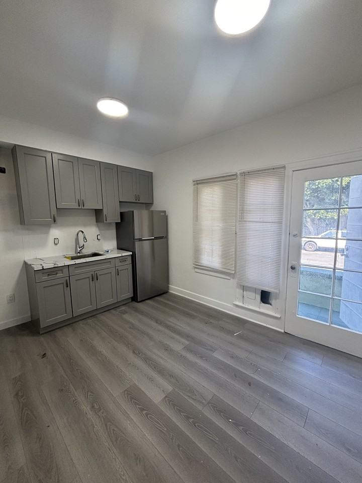 1582 West 29th Street #1 - Photo 3 of 10