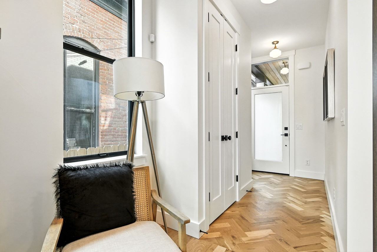 2753 Curtis St - Photo 2 of 9