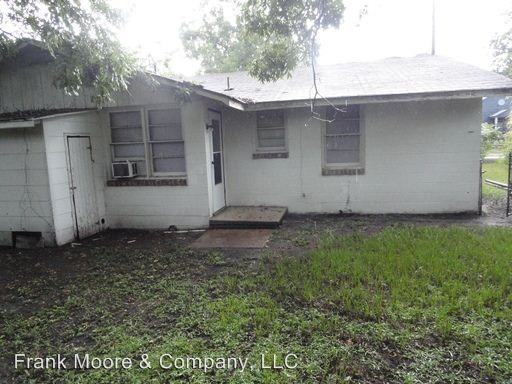 2204 Louisiana Ave - Photo 2 of 13