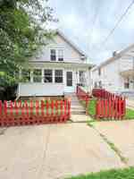 featured image of 1031 N Michigan St