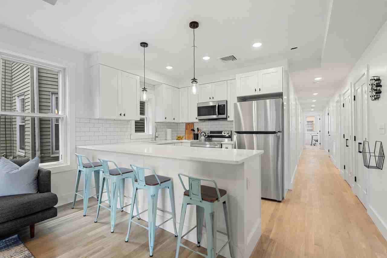 349 W 4th St #2 - Photo 7 of 10