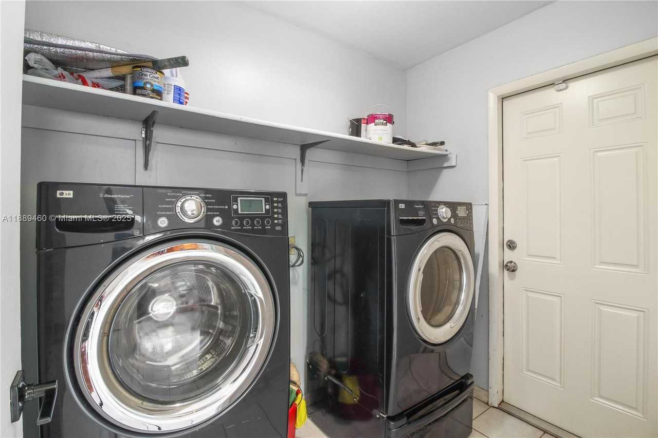 5191 Nw 2nd Ter #NA - Photo 7 of 19