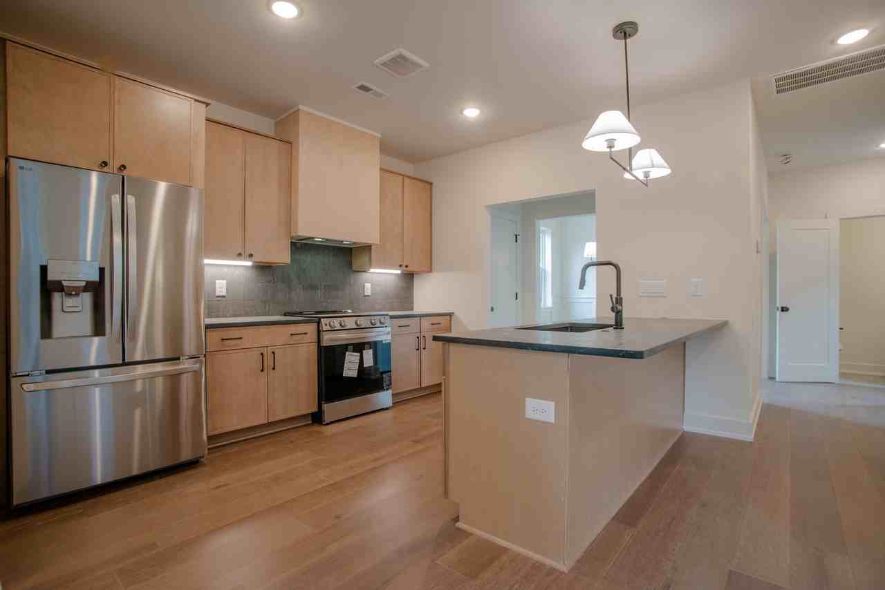 979 Dozier Place #NA - Photo 4 of 20