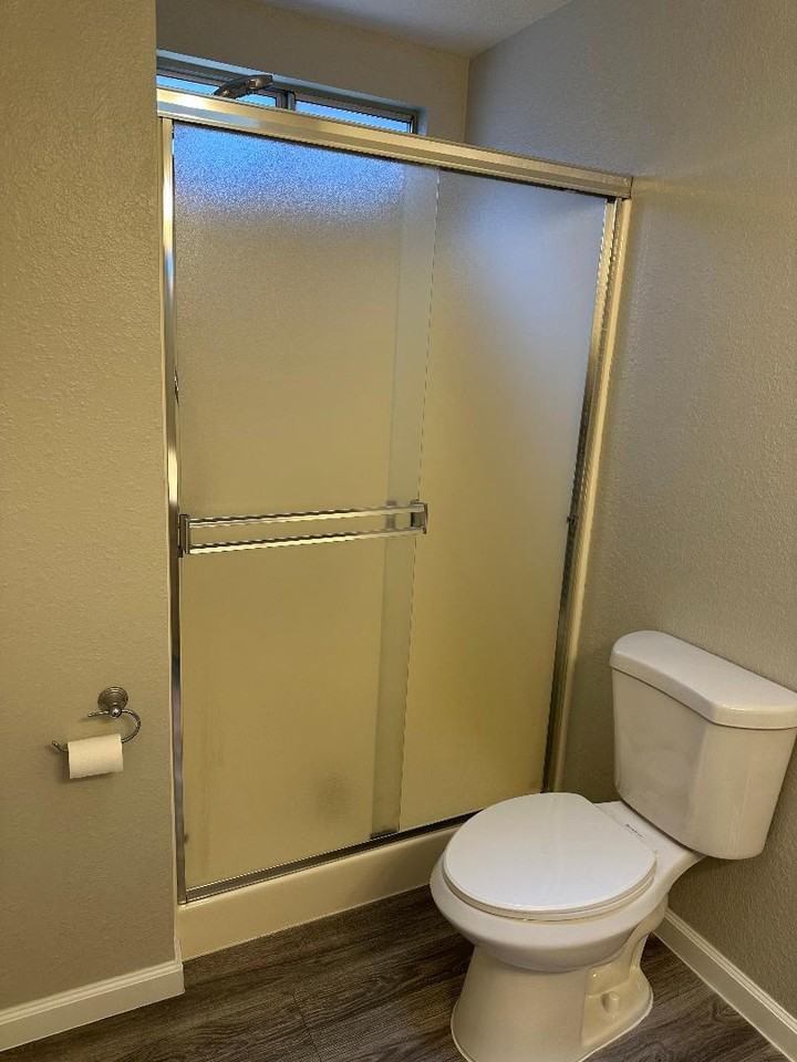 1325 Oak Ridge Dr - Photo 3 of 18