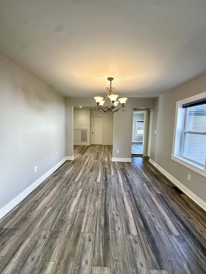 6 Narragansett Ave #1 - Photo 5 of 13