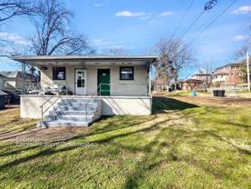 835 Clark St - Photo 1 of 1