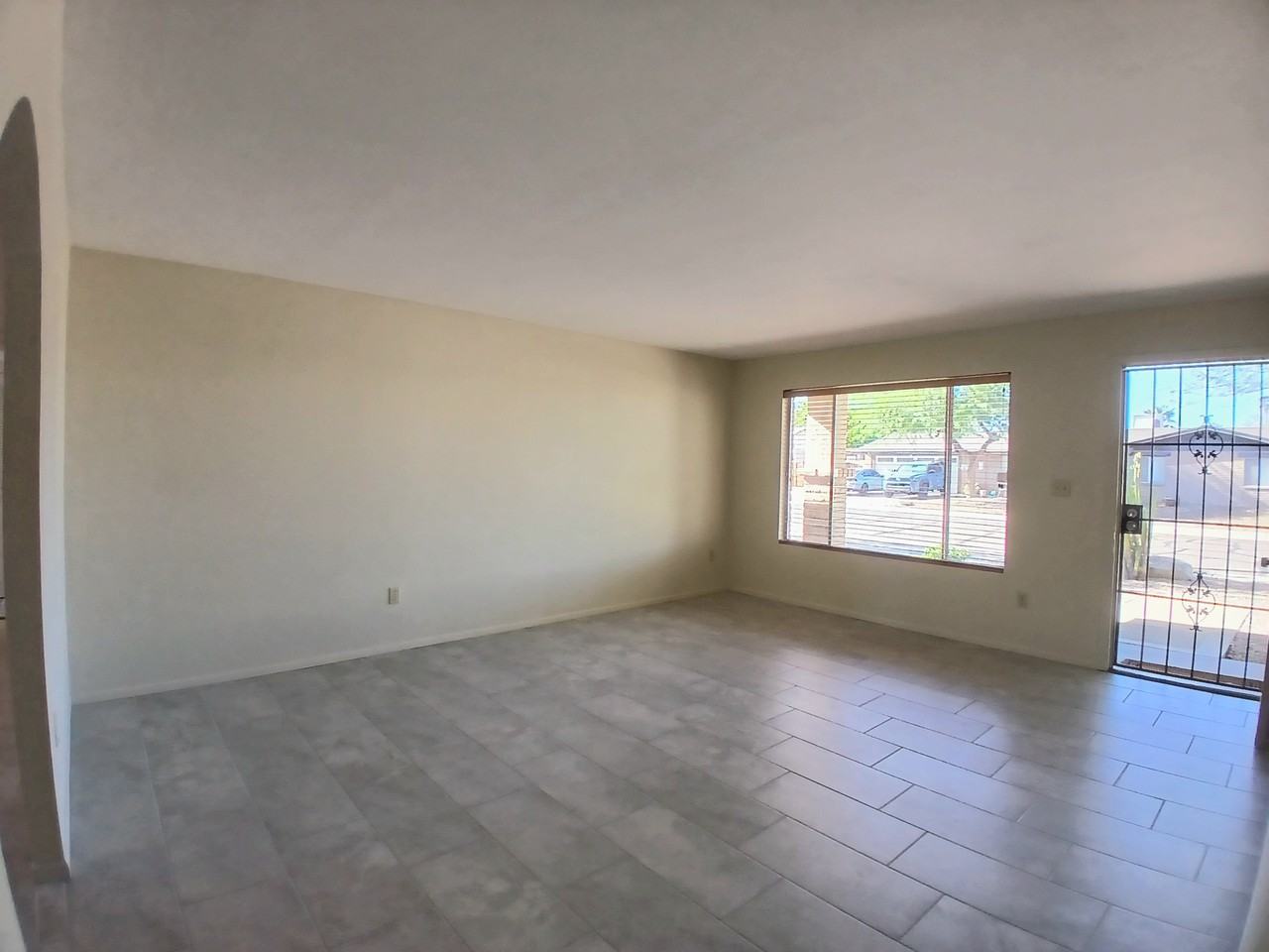 3515 E Cortez St #NA - Photo 5 of 25