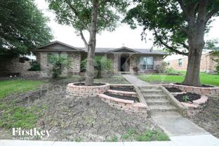 2912 Yorktown Rd - Photo 1 of 1